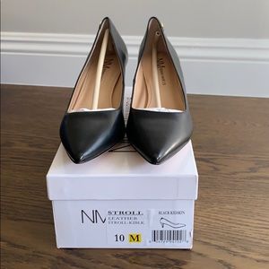 Black low heel pumps